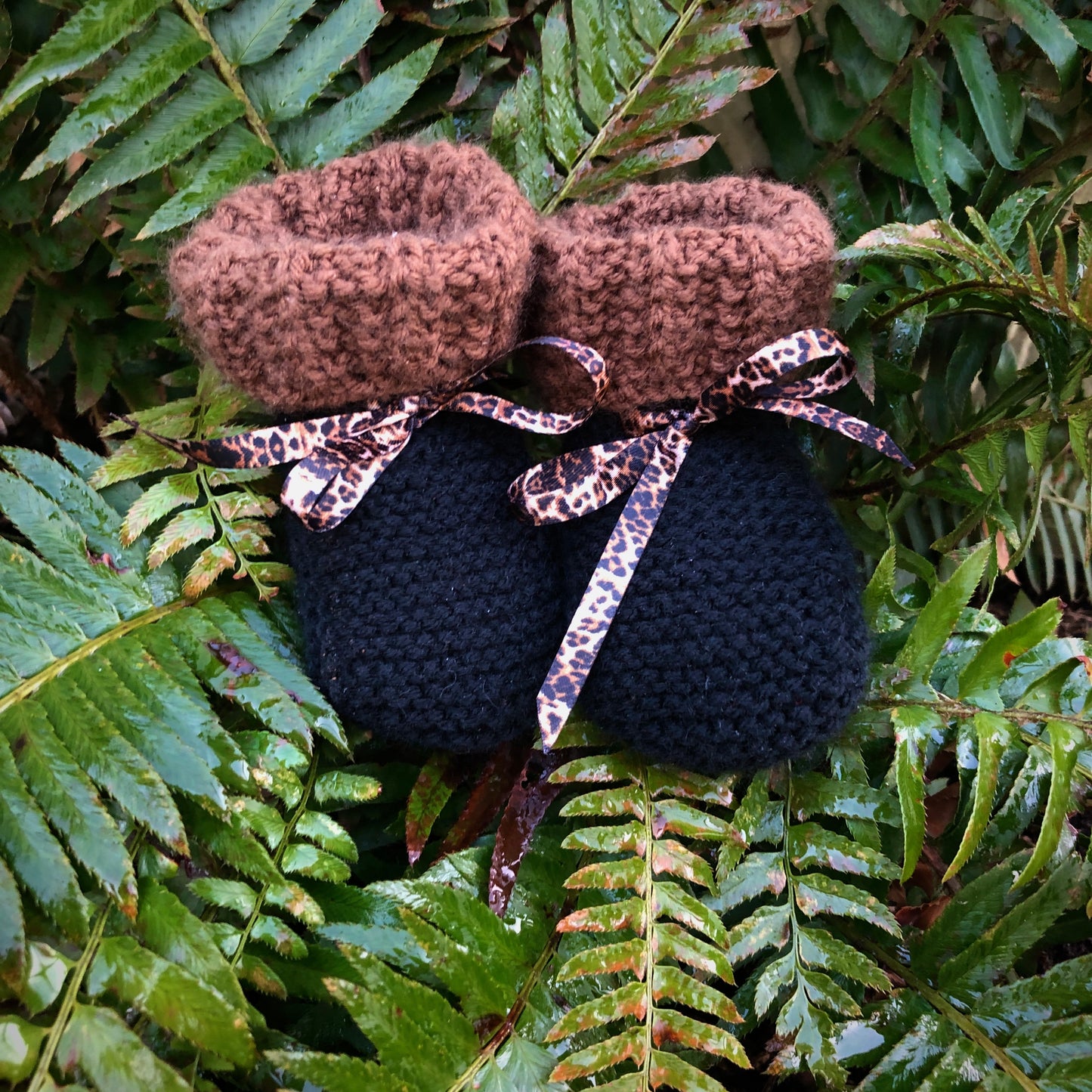 Booties, "Leopard" classic style
